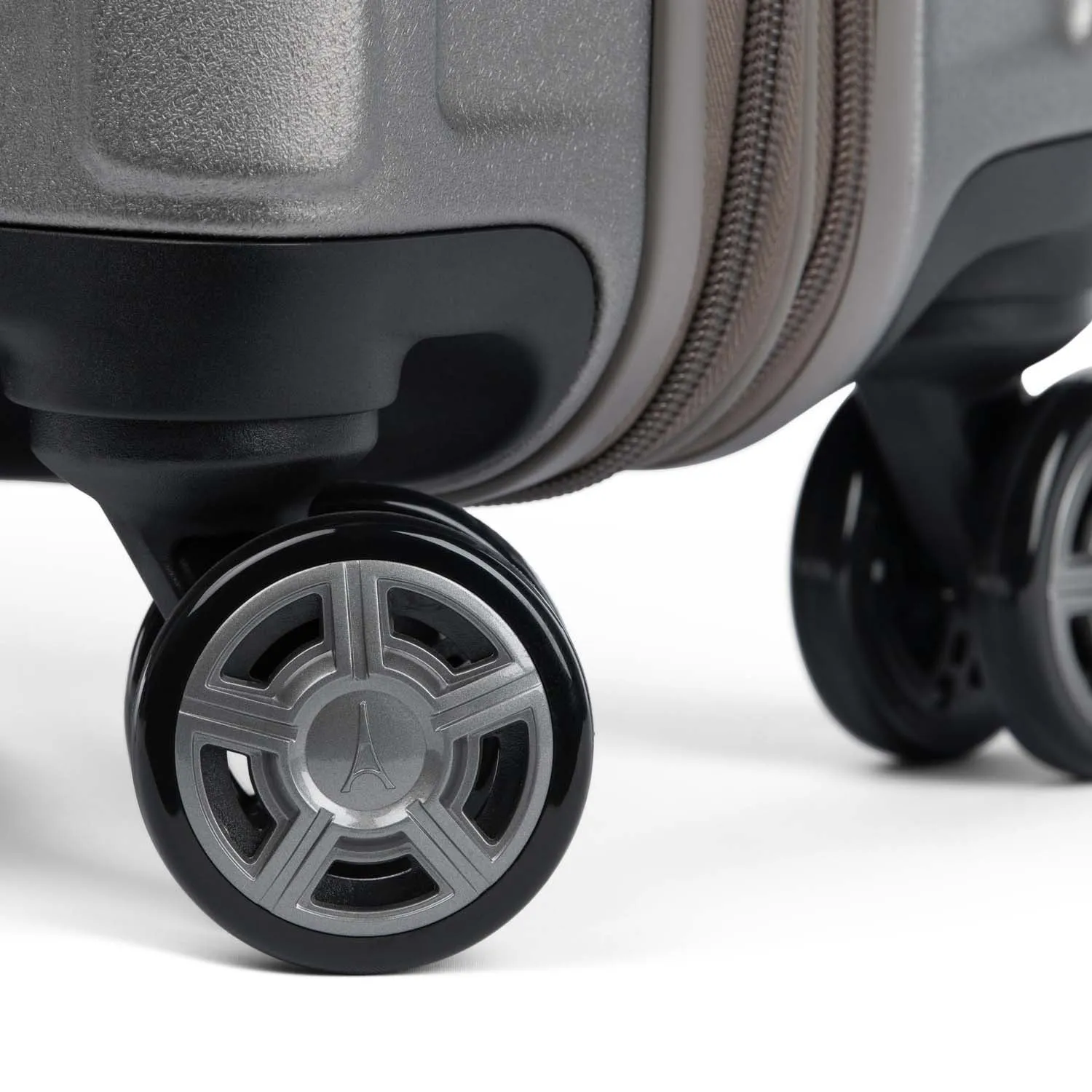 Platinum® Elite Carry-On / Large Check-In Hardside Set